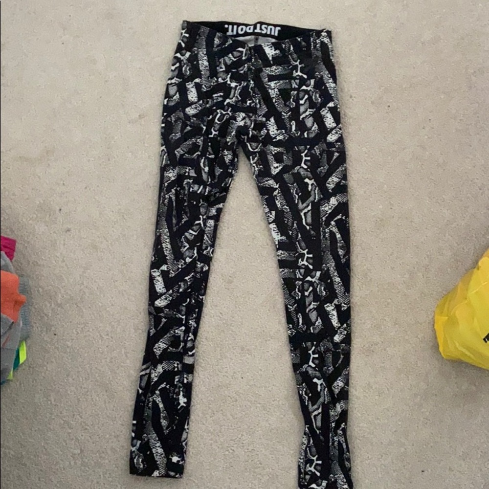 Nike leggings size small